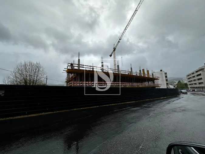 Apartamento T0 para Venda em Gualtar Foto 6