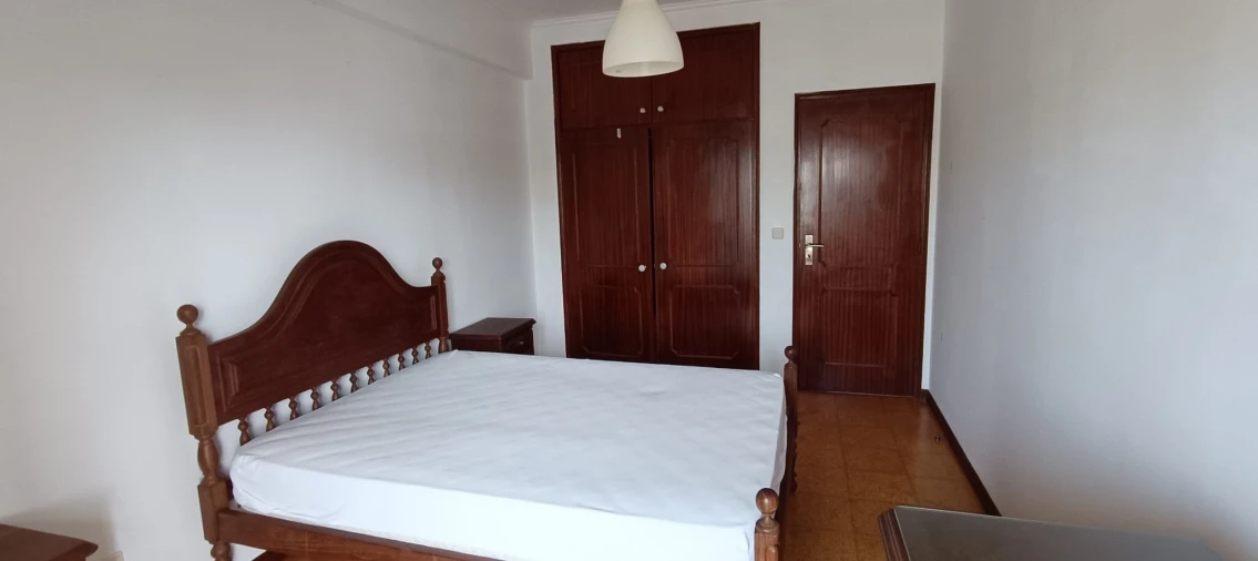 Apartamento T1 para Venda em Chafe Foto 13