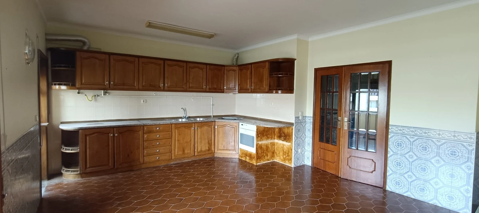 Apartamento T1 para Venda em Chafe Foto 4