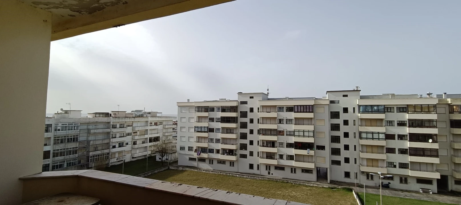 Apartamento T1 para Venda em Chafe Foto 11