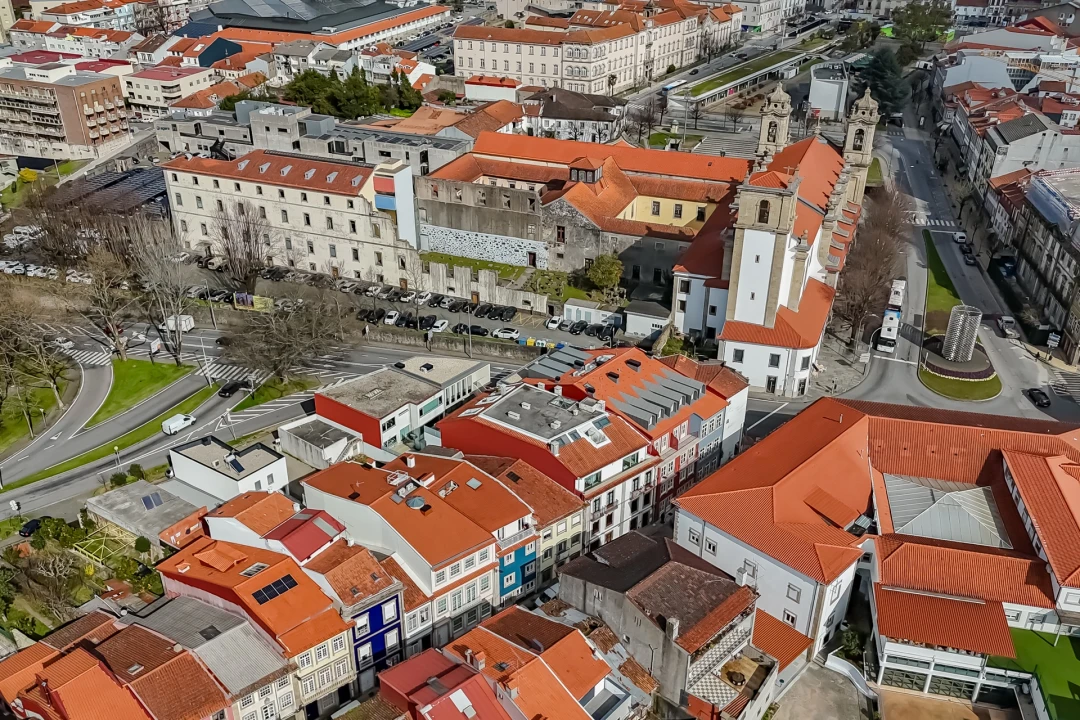 Apartamento T2 para Venda em Braga (Maximinos, Sé e Cividade) Foto 32