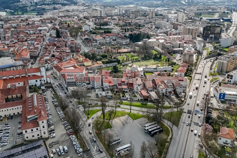 Apartamento T2 para Venda em Braga (Maximinos, Sé e Cividade) Foto 33