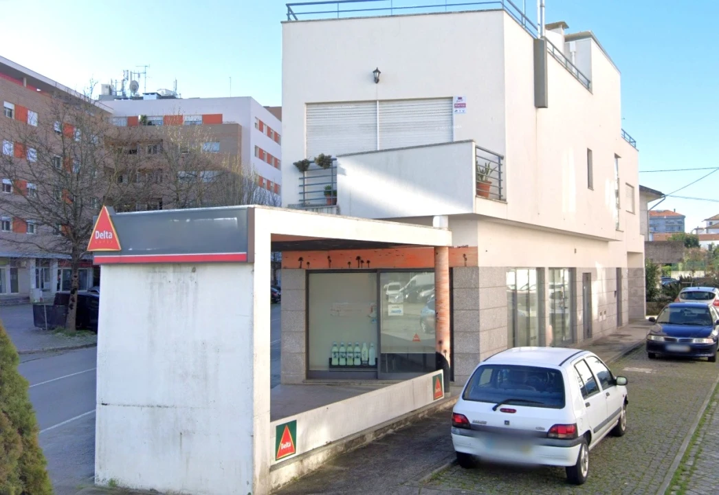 Loja para Arrendamento em Santa Maria Maior e Monserrate e Meadela Foto 1