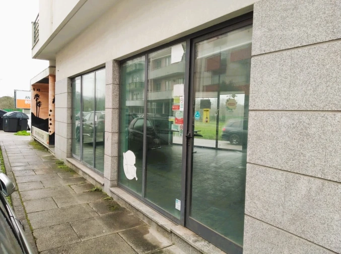 Loja para Arrendamento em Santa Maria Maior e Monserrate e Meadela Foto 14