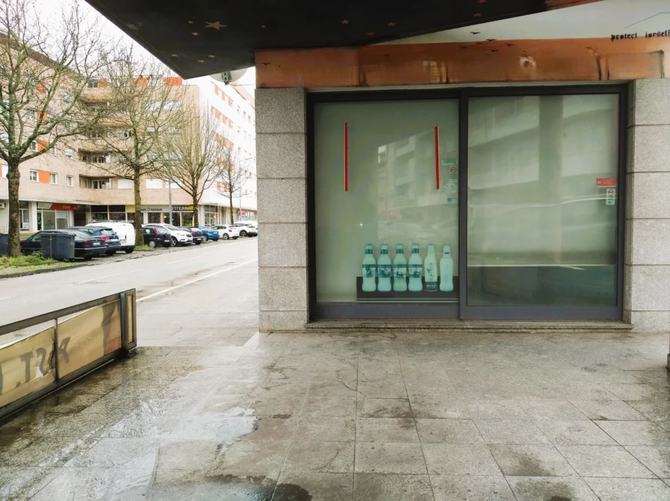 Loja para Arrendamento em Santa Maria Maior e Monserrate e Meadela Foto 15