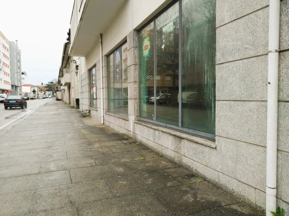 Loja para Arrendamento em Santa Maria Maior e Monserrate e Meadela Foto 12