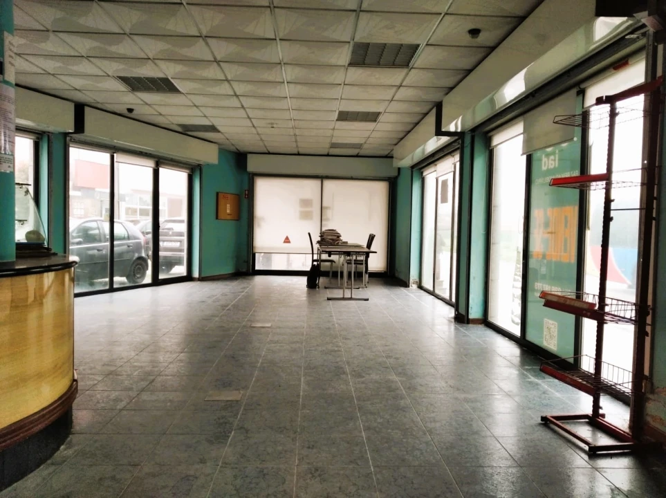 Loja para Arrendamento em Santa Maria Maior e Monserrate e Meadela Foto 11