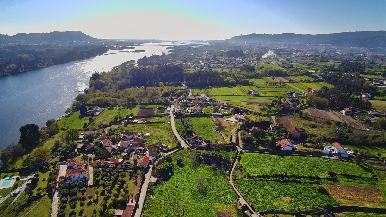 Moradia T5 para Venda em Cardielos e Serreleis Foto 7