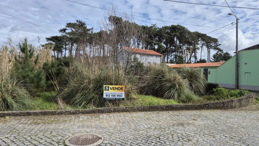 Terreno para Venda em Apúlia e Fão Foto 1