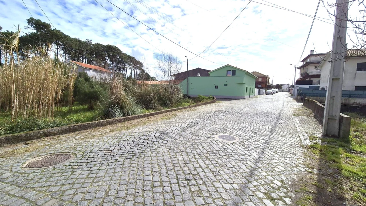Terreno para Venda em Apúlia e Fão Foto 4