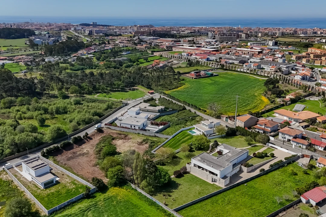 Moradia T5 para Venda em Póvoa de Varzim, Beiriz e Argivai Foto 52