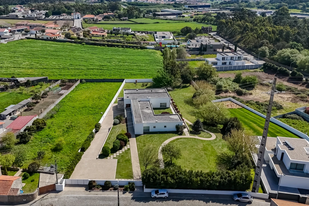 Moradia T5 para Venda em Póvoa de Varzim, Beiriz e Argivai Foto 48