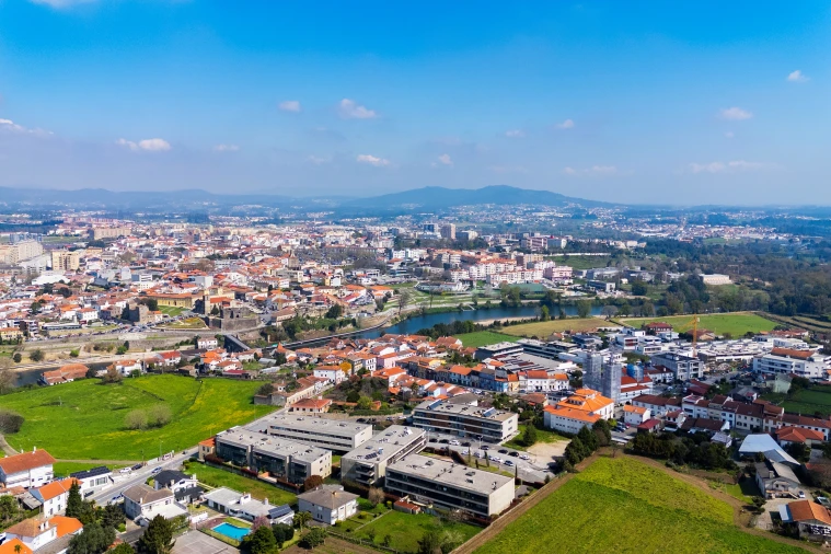 Apartamento T4 para Venda em Barcelinhos Foto 37