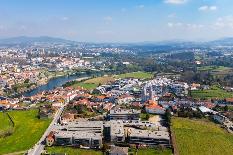 Apartamento T4 para Venda em Barcelinhos Foto 40
