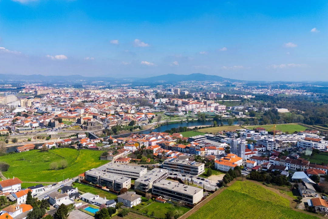 Apartamento T4 para Venda em Barcelinhos Foto 37