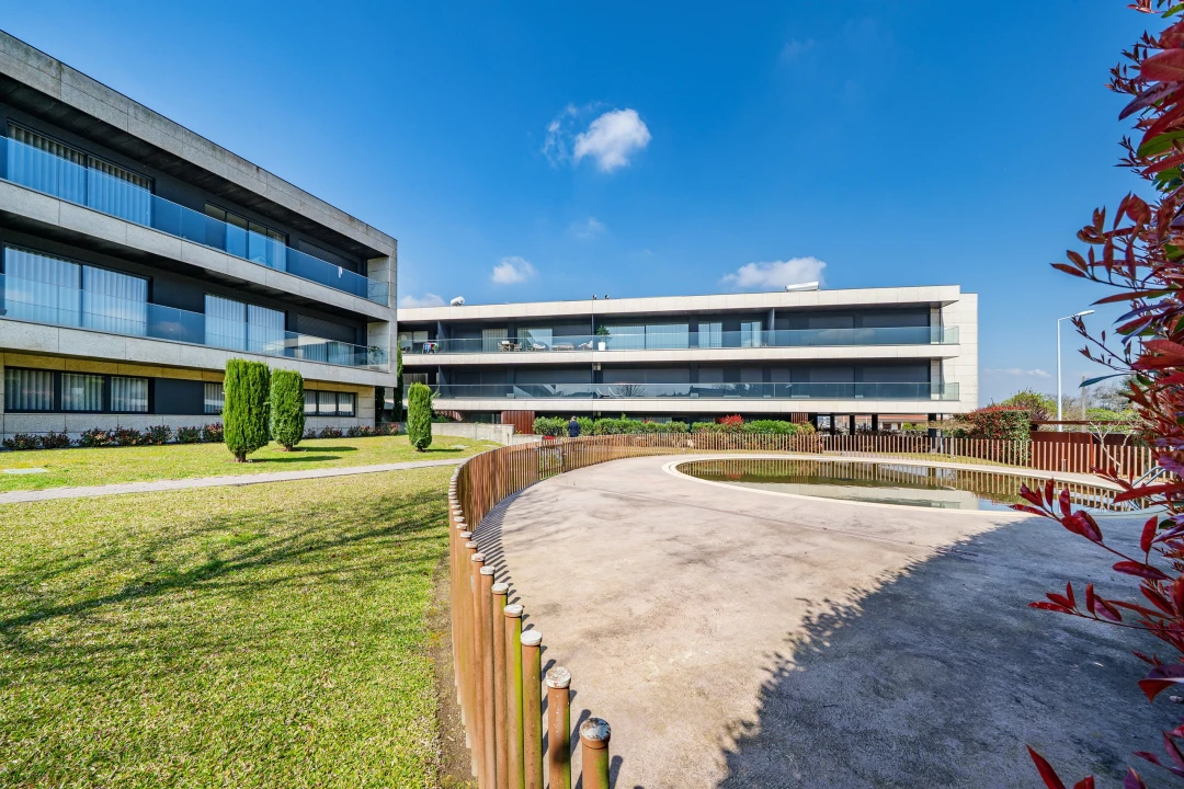 Apartamento T4 para Venda em Barcelinhos Foto 60