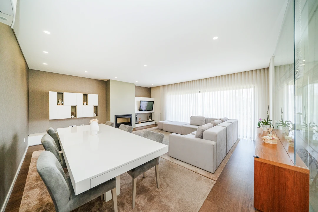 Apartamento T4 para Venda em Barcelinhos Foto 47