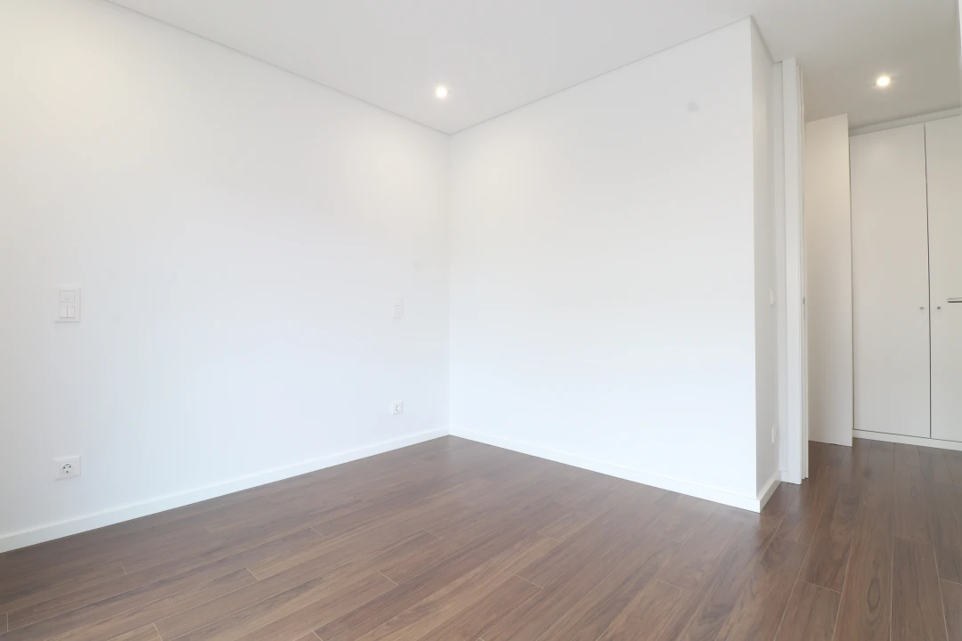 Apartamento T3 para Venda em Ramalde Foto 13