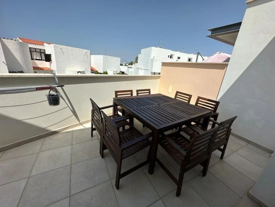 Moradia T3 para Venda em Quarteira Foto 3