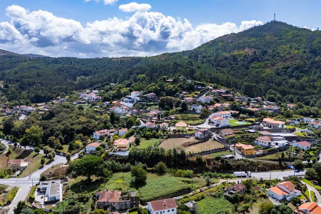 Terreno para Venda em Gondarem Foto 12