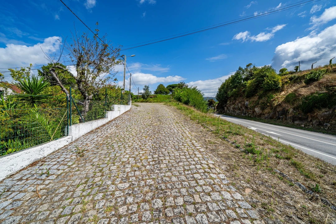 Terreno para Venda em Gondarem Foto 24