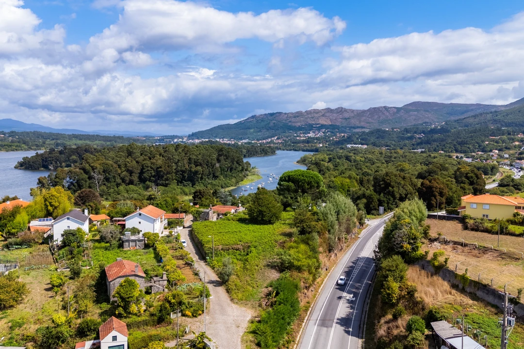 Terreno para Venda em Gondarem Foto 9