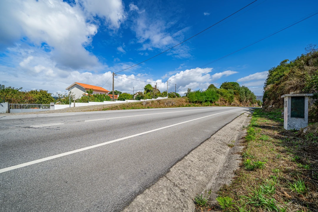 Terreno para Venda em Gondarem Foto 19