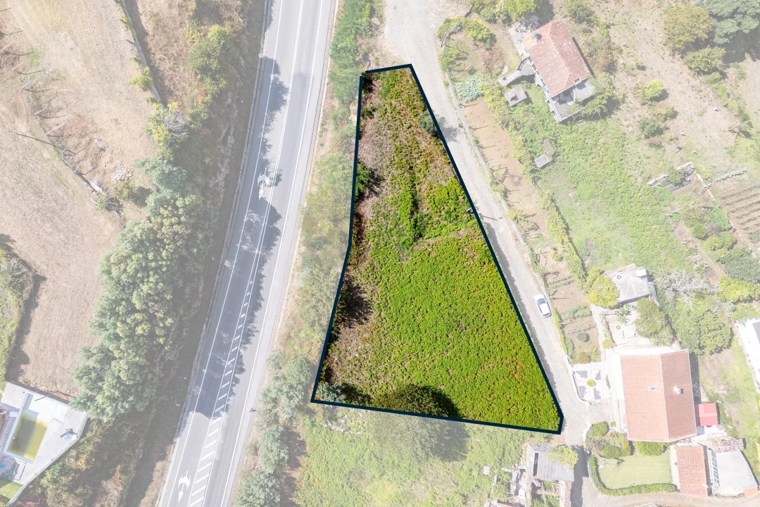 Terreno para Venda em Gondarem Foto 11