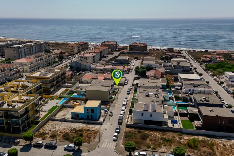 Terreno para Venda em Arvore Foto 1