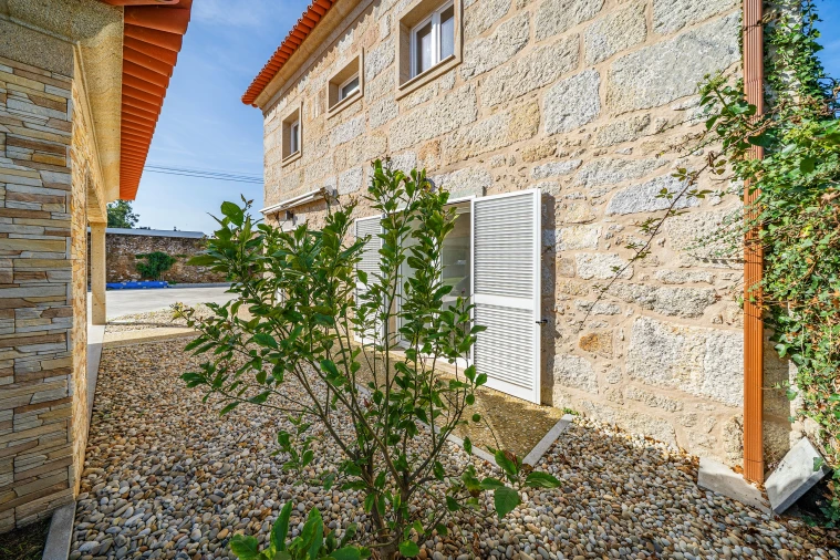 Moradia T5 para Venda em Fonte Boa e Rio Tinto Foto 23