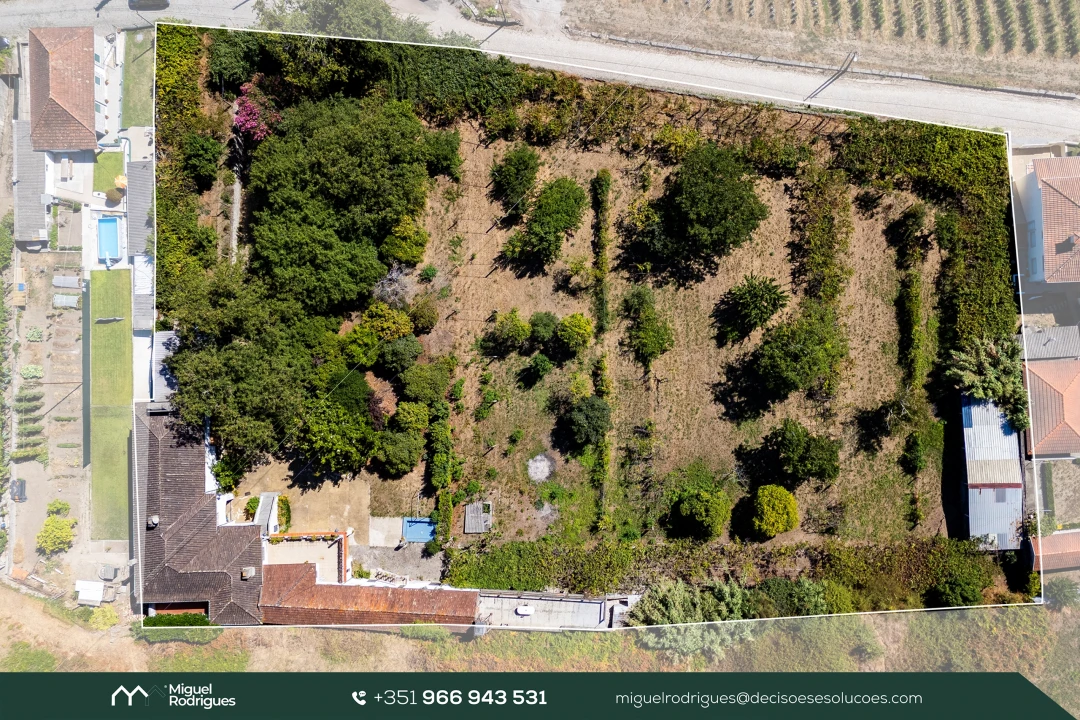 Moradia T8 para Venda em São Tomé de Negrelos Foto 38