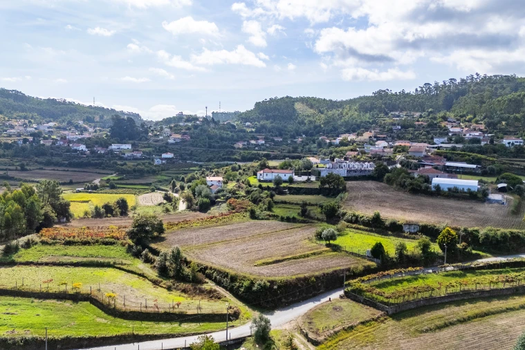 Terreno para Venda em Aborim Foto 14