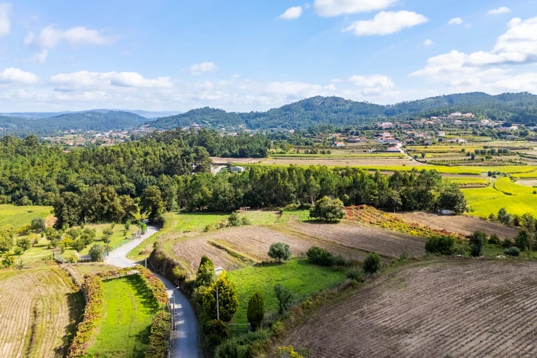 Terreno para Venda em Aborim Foto 17