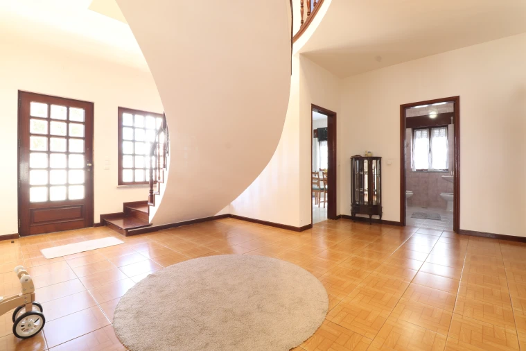 Moradia T5 para Venda em Apúlia e Fão Foto 2