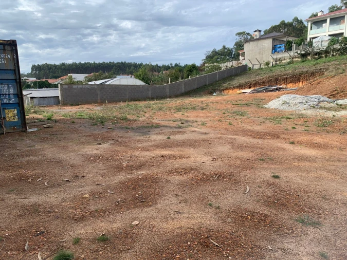 Terreno para Venda em Vila Cova e Feitos Foto 1