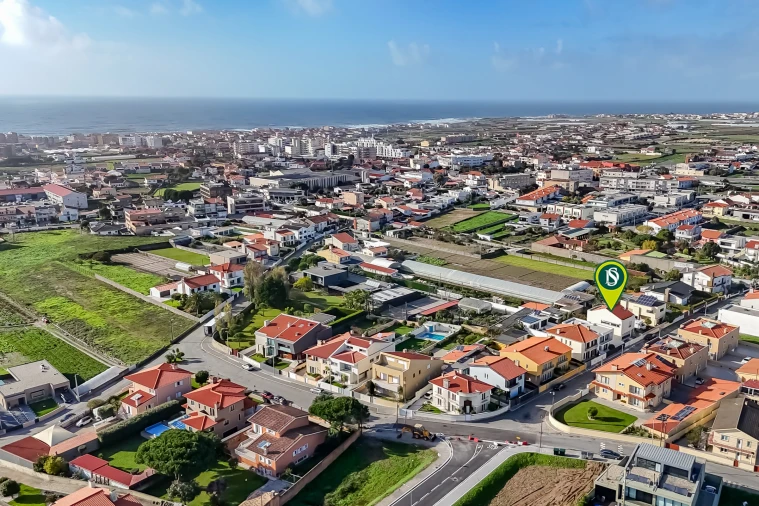 Moradia T3 para Venda em Póvoa de Varzim, Beiriz e Argivai Foto 39