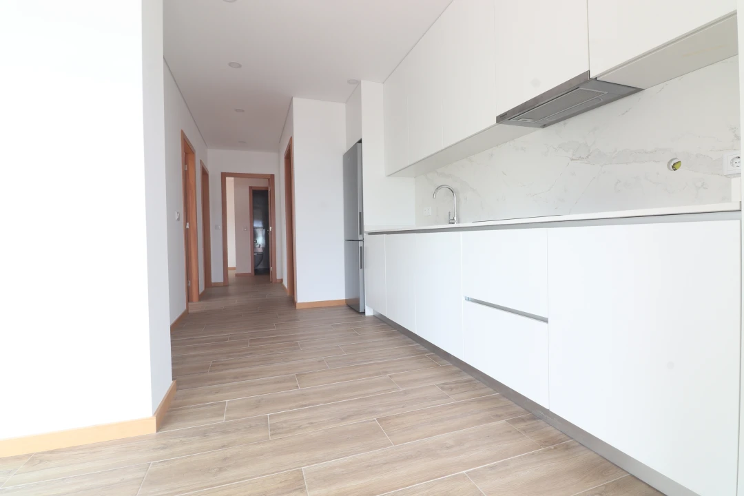 Apartamento T2 para Venda em Darque Foto 14