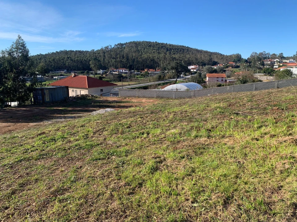 Terreno para Venda em Vila Cova e Feitos Foto 10