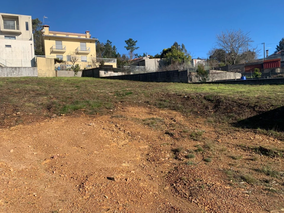 Terreno para Venda em Vila Cova e Feitos Foto 5