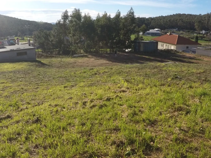Terreno para Venda em Vila Cova e Feitos Foto 4