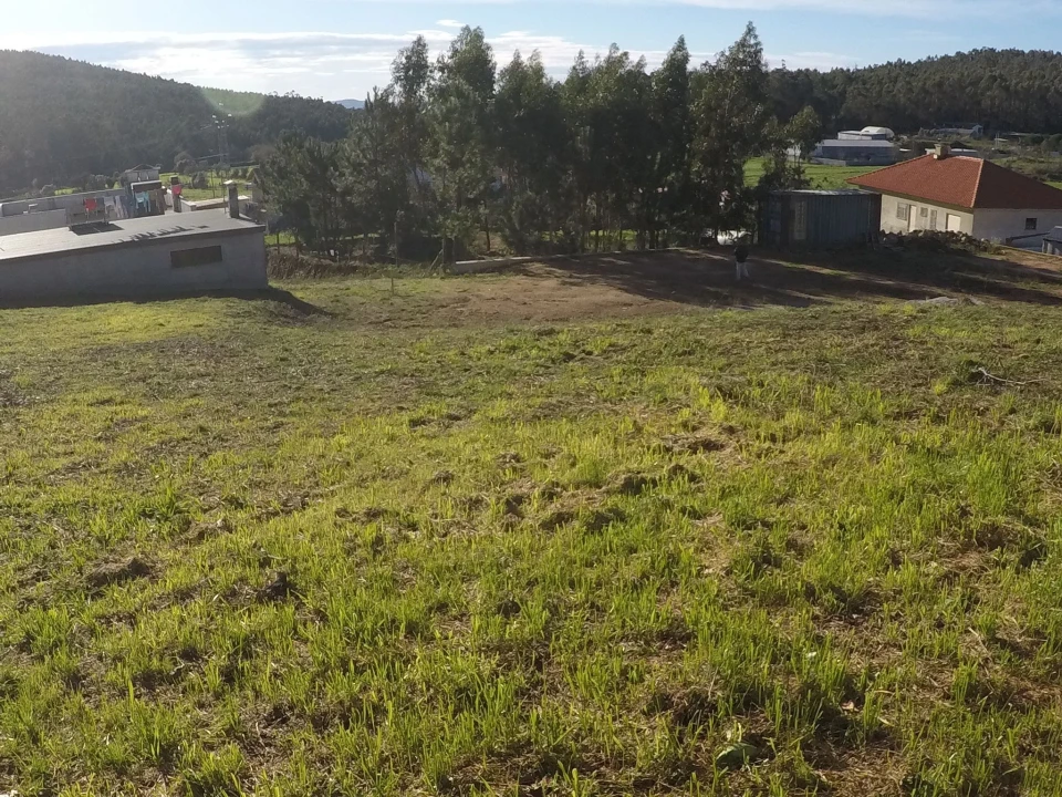 Terreno para Venda em Vila Cova e Feitos Foto 13