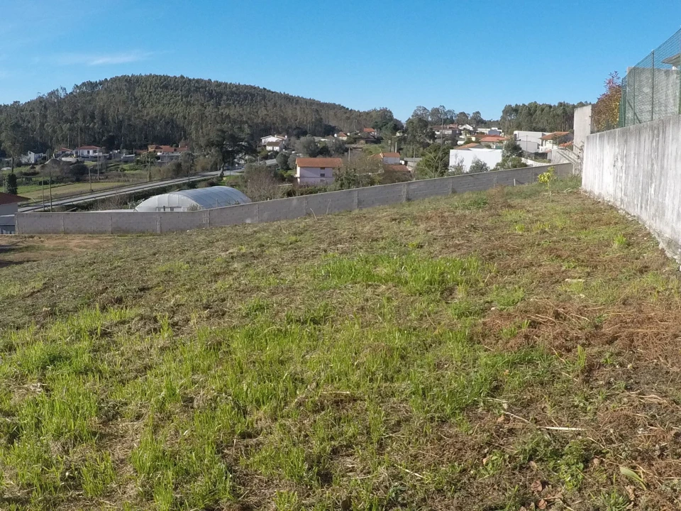 Terreno para Venda em Vila Cova e Feitos Foto 12