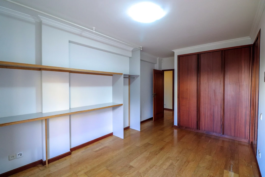 Apartamento T3 para Venda em Sanguedo Foto 21