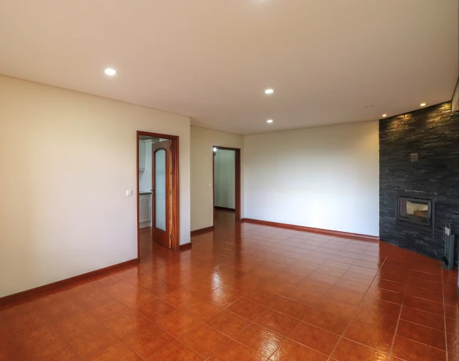 Apartamento T3 para Venda em Sanguedo Foto 1