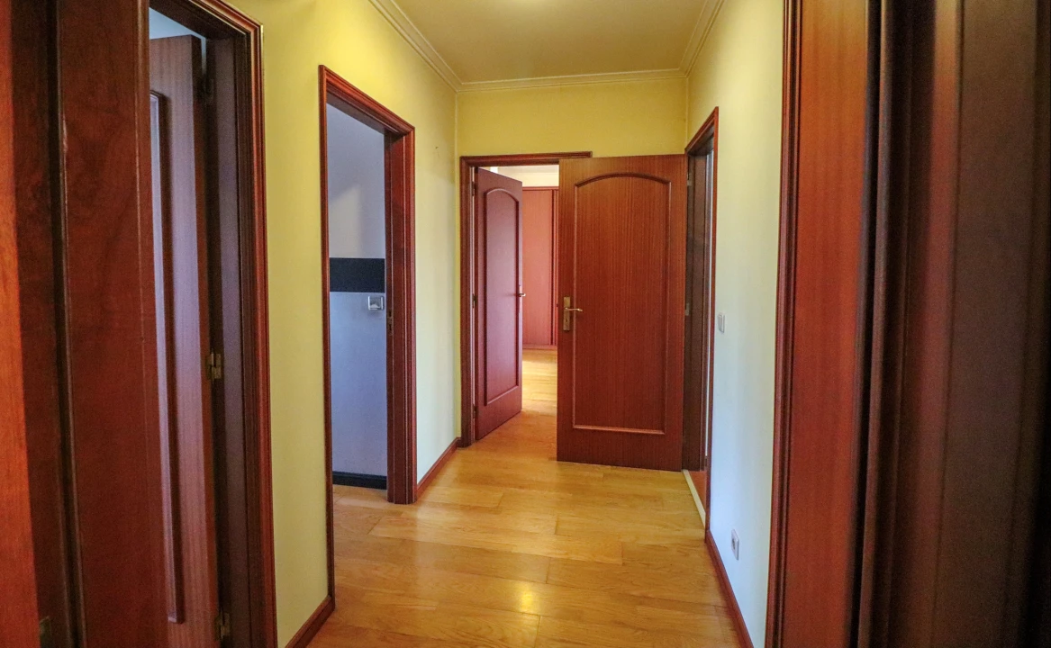 Apartamento T3 para Venda em Sanguedo Foto 20
