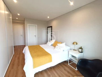 Apartamento T3 para Venda em Aver-O-Mar, Amorim e Terroso