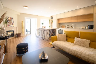 Apartamento T3 para Venda em Aver-O-Mar, Amorim e Terroso