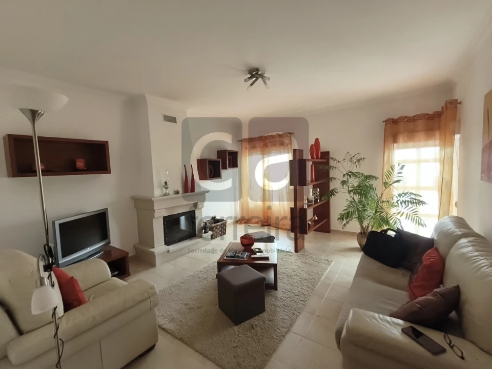 Apartamento T2 para Venda em Almeirim Foto 10