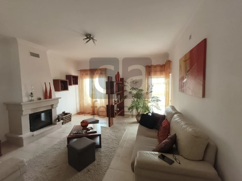 Apartamento T2 para Venda em Almeirim Foto 11