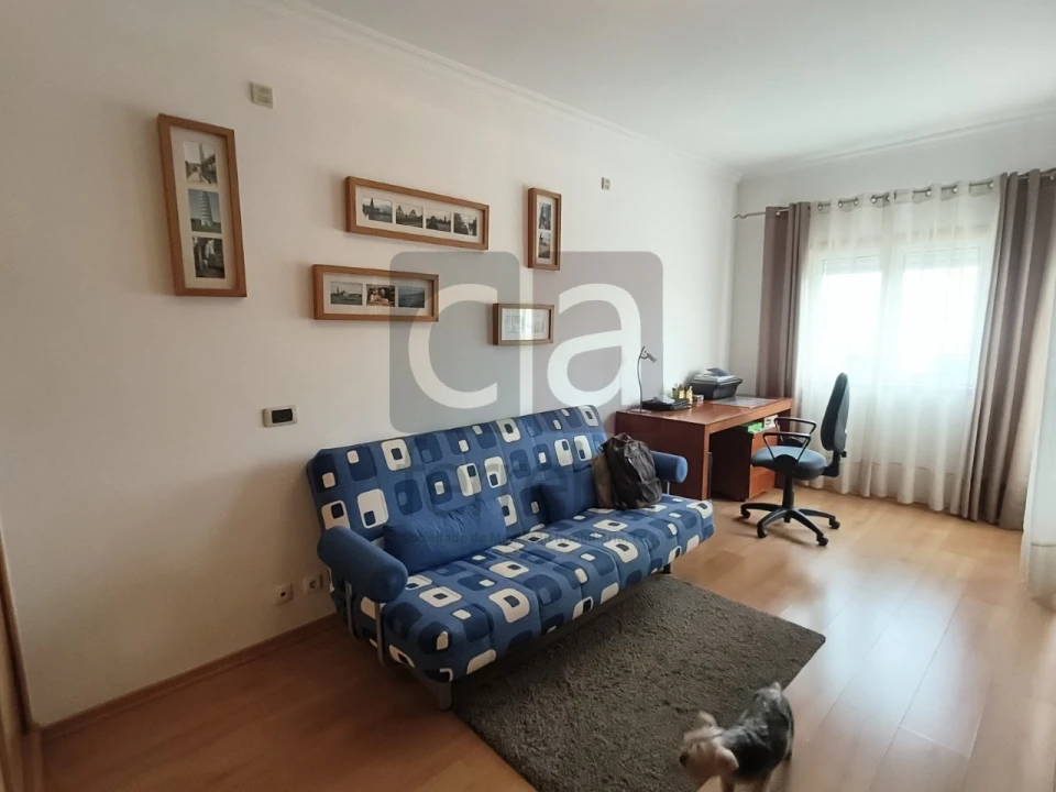 Apartamento T2 para Venda em Almeirim Foto 26